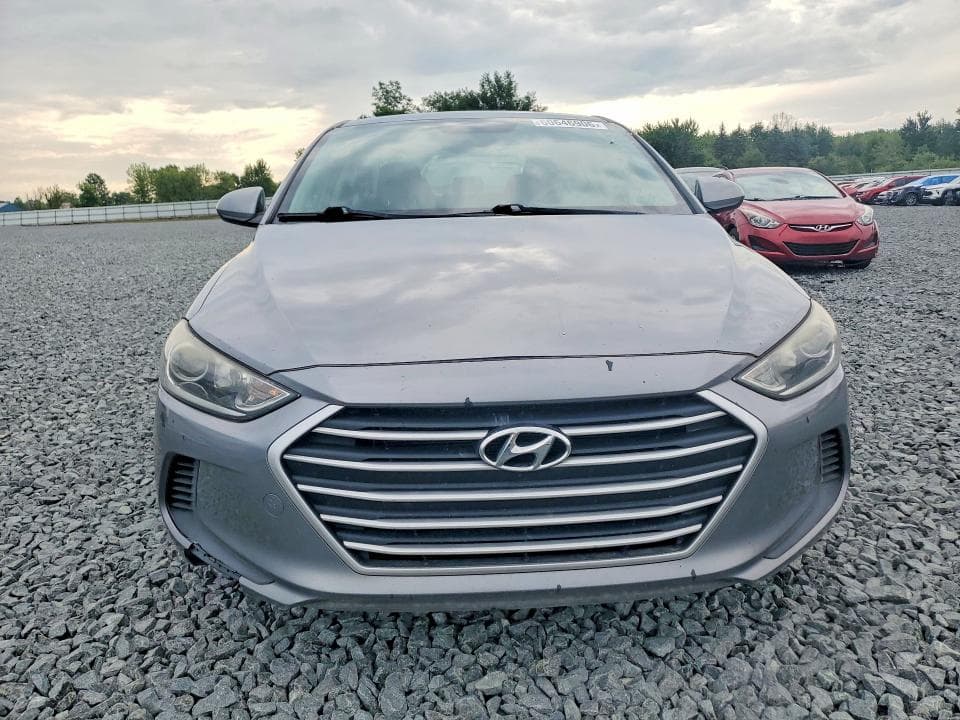 2018 HYUNDAI ELANTRA SE 5