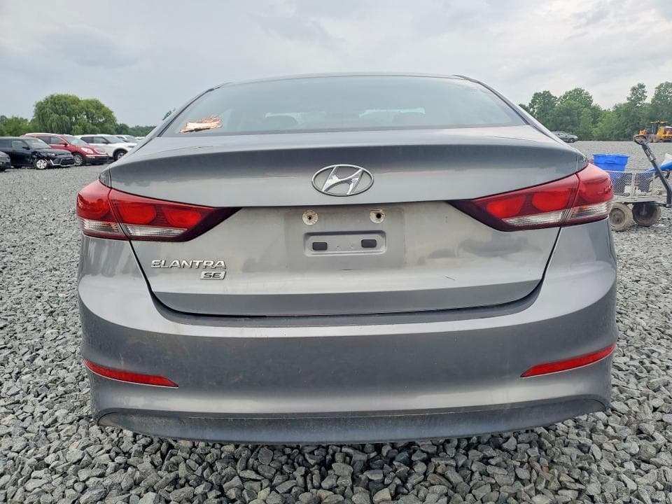 2018 HYUNDAI ELANTRA SE 6