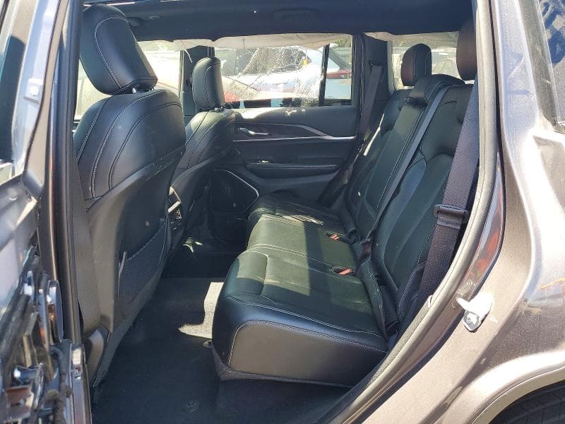 2025 JEEP GRAND CHEROKEE 4XE 11