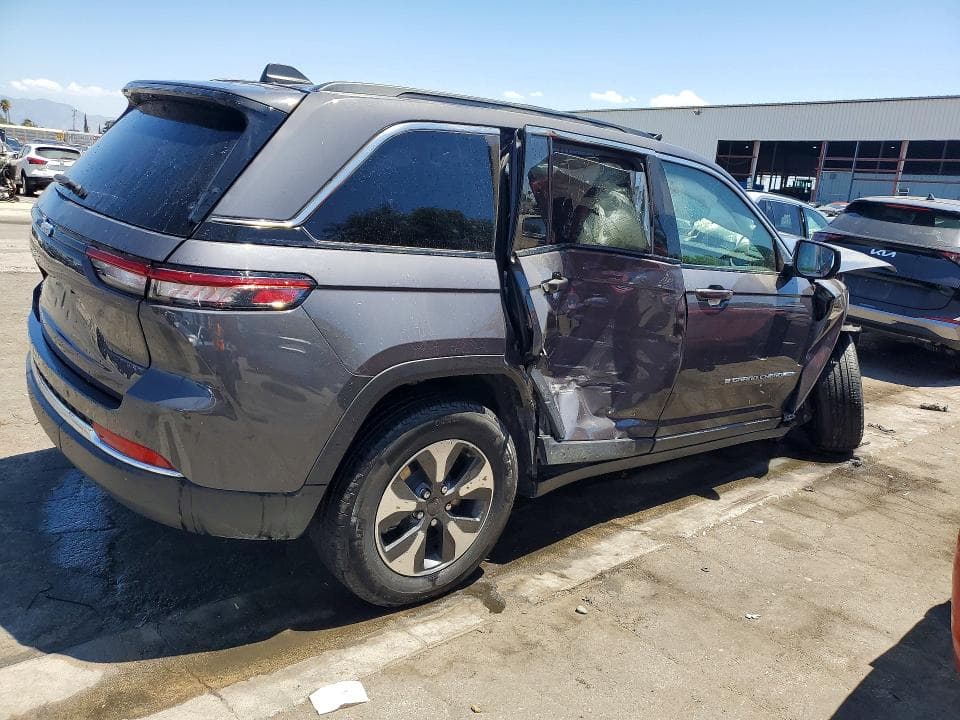 2025 JEEP GRAND CHEROKEE 4XE 3