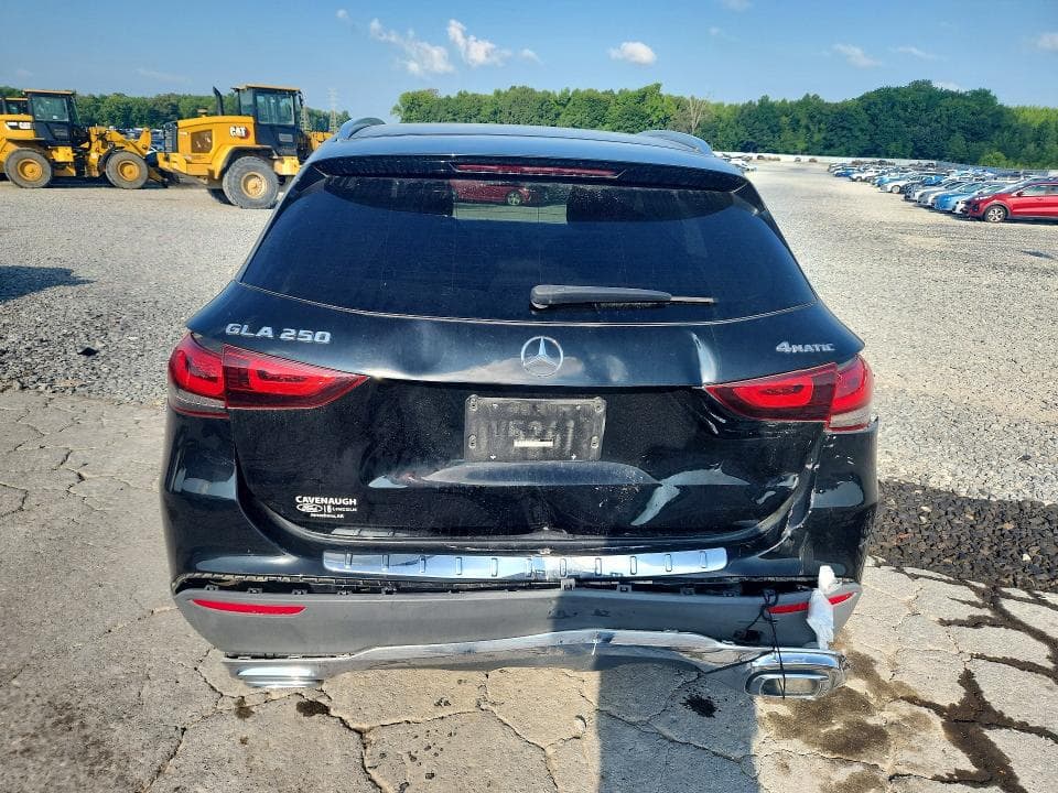 2022 MERCEDES-BENZ GLA 250 4MATIC 6