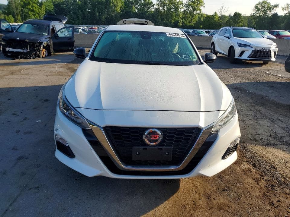 2021 NISSAN ALTIMA SR 5