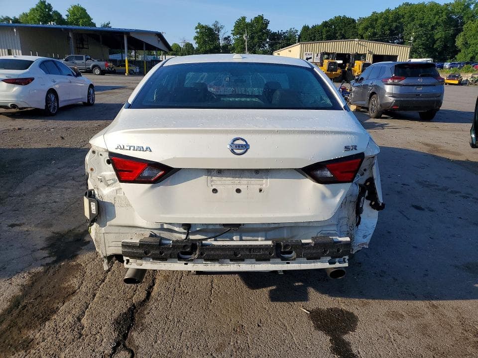 2021 NISSAN ALTIMA SR 6