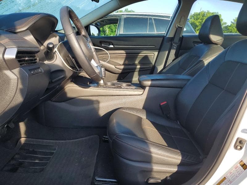 2021 NISSAN ALTIMA SR 7