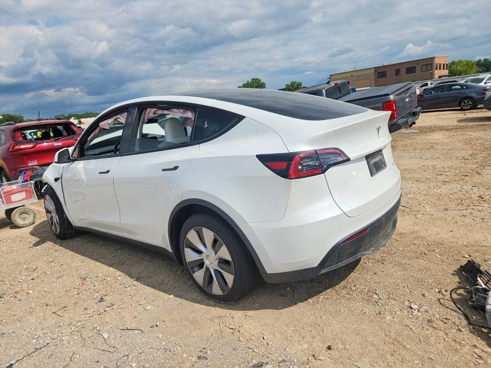 2023 TESLA MODEL Y 2