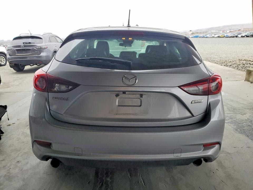 2018 MAZDA 3 TOURING 6