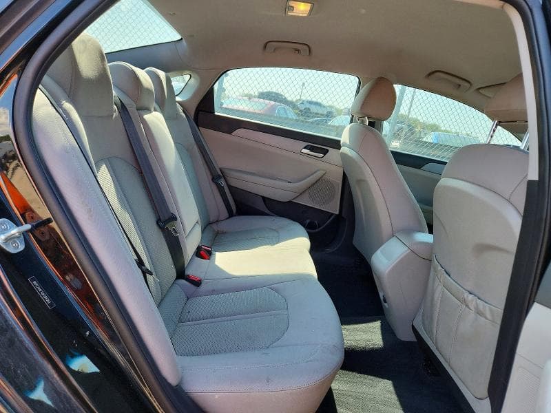2018 HYUNDAI SONATA SE SE 10