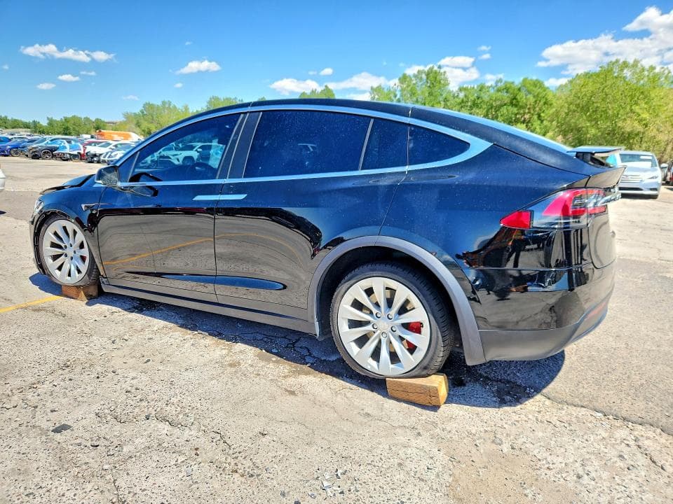 2020 TESLA MODEL X 2