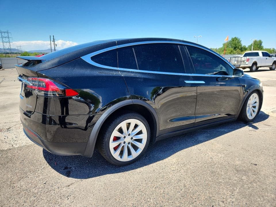 2020 TESLA MODEL X 3