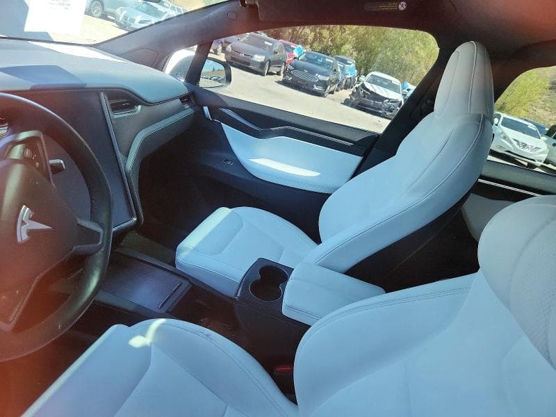 2020 TESLA MODEL X 8