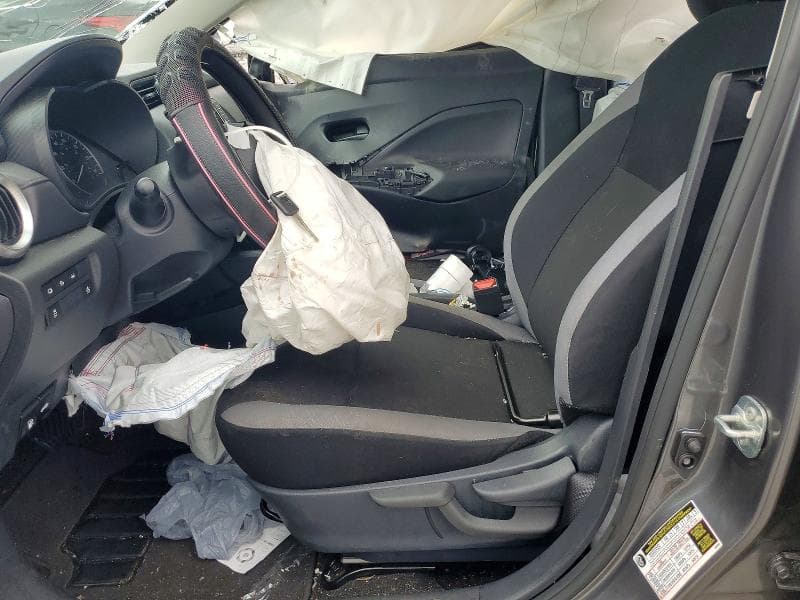 2025 NISSAN VERSA S 7