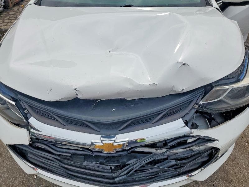 2019 CHEVROLET CRUZE LT 11