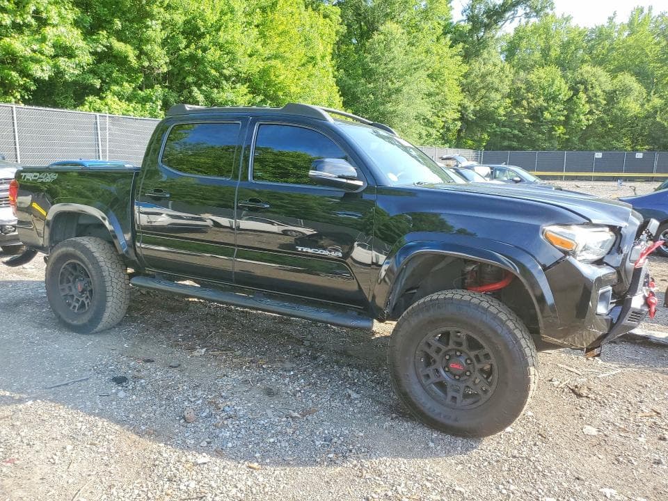 2017 TOYOTA TACOMA TRD SPORT 4