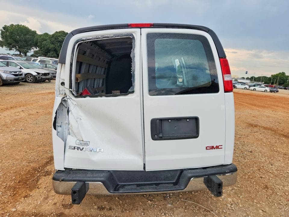 2025 GMC SAVANA G2500 6