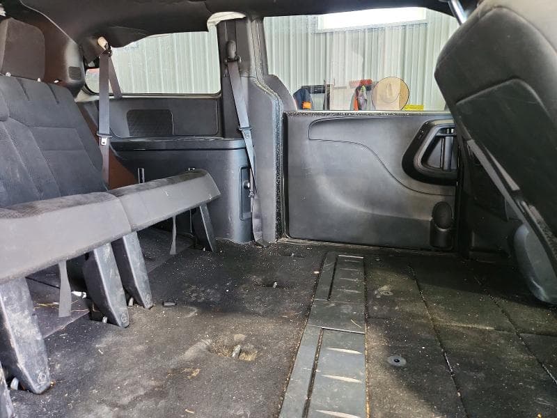 2019 DODGE GRAND CARAVAN SE 11