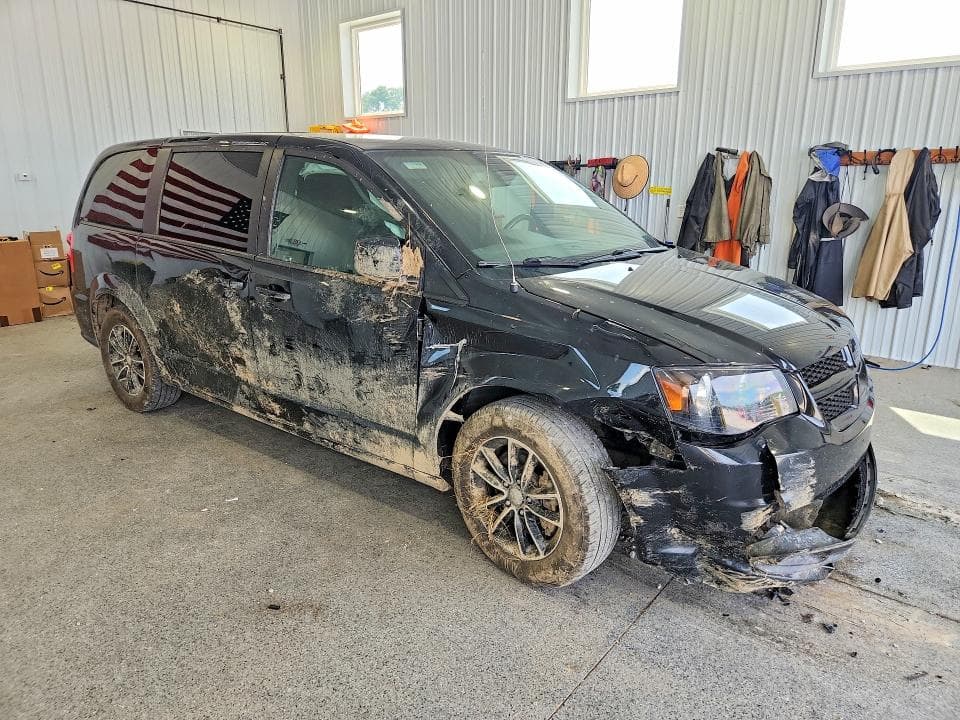 2019 DODGE GRAND CARAVAN SE 4
