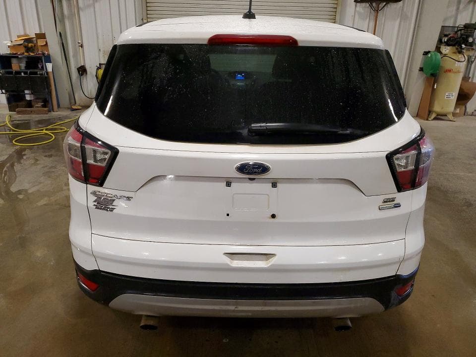 2017 FORD ESCAPE SE 6