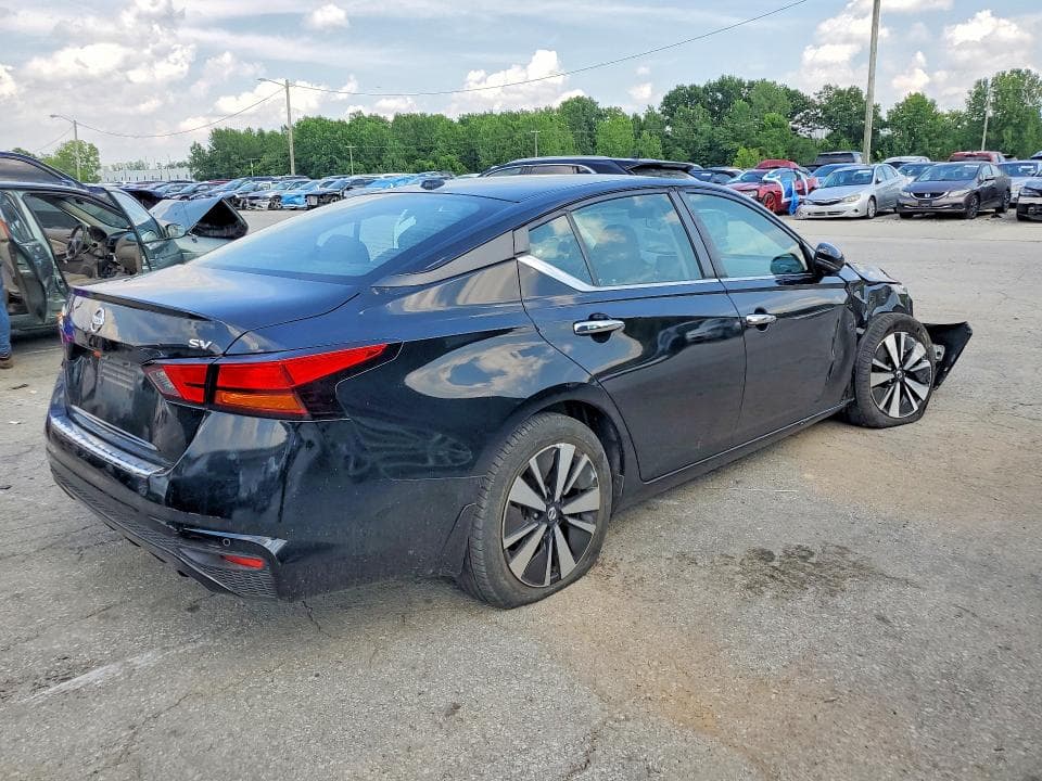 2022 NISSAN ALTIMA SV 3