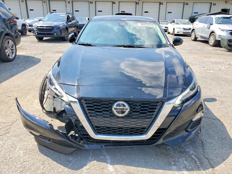 2022 NISSAN ALTIMA SV 5
