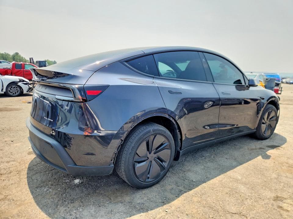 2026 TESLA MODEL Y 3