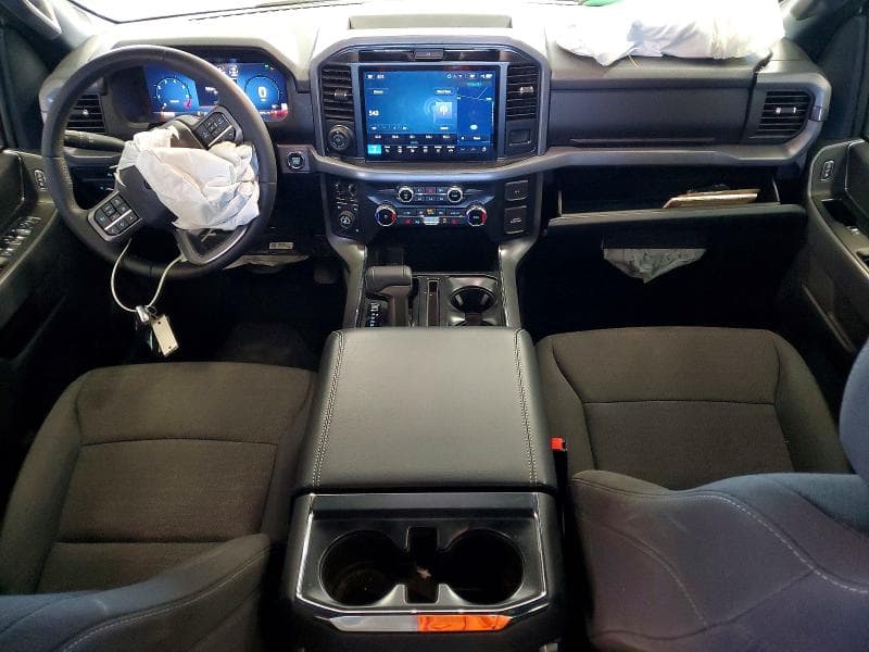 2025 FORD F150 XLT 8