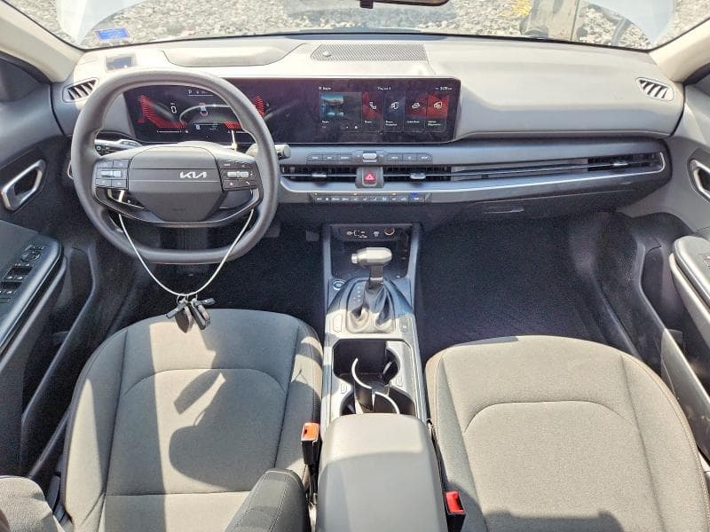 2025 KIA K4 LX 8