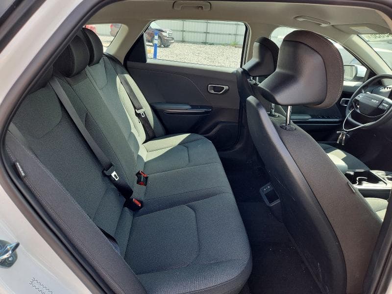2025 KIA K4 LX 10