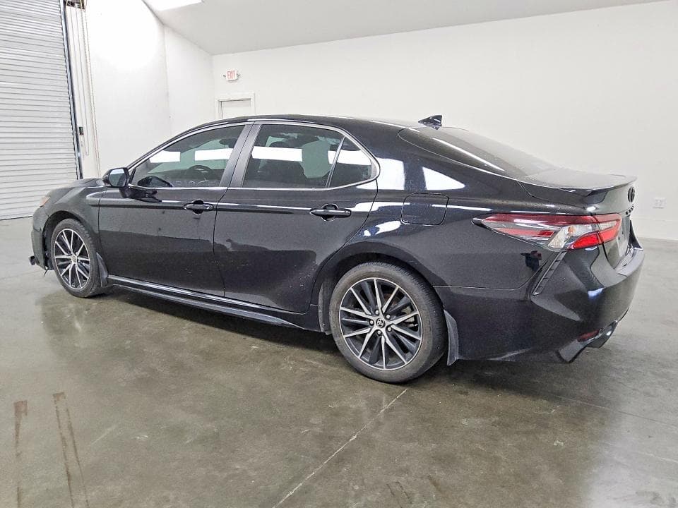 2023 TOYOTA CAMRY SE 2