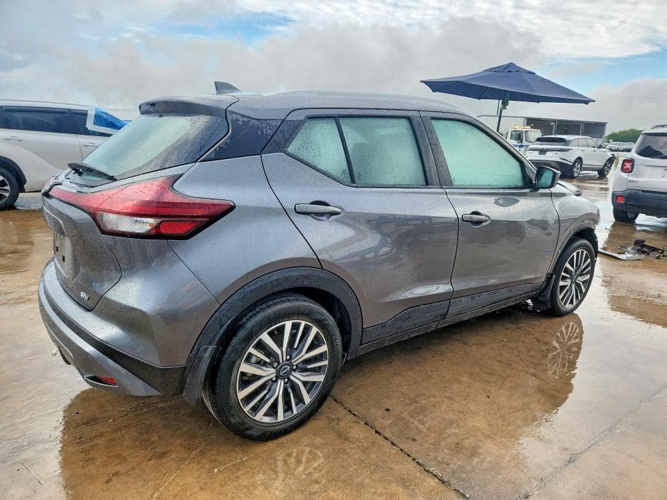 2022 NISSAN KICKS SV 3