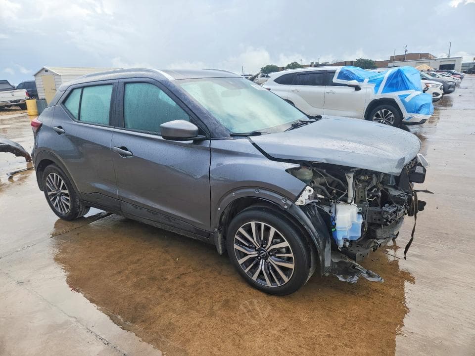 2022 NISSAN KICKS SV 4