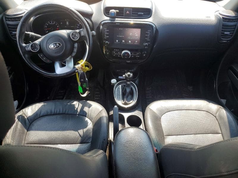 2017 KIA SOUL + 8