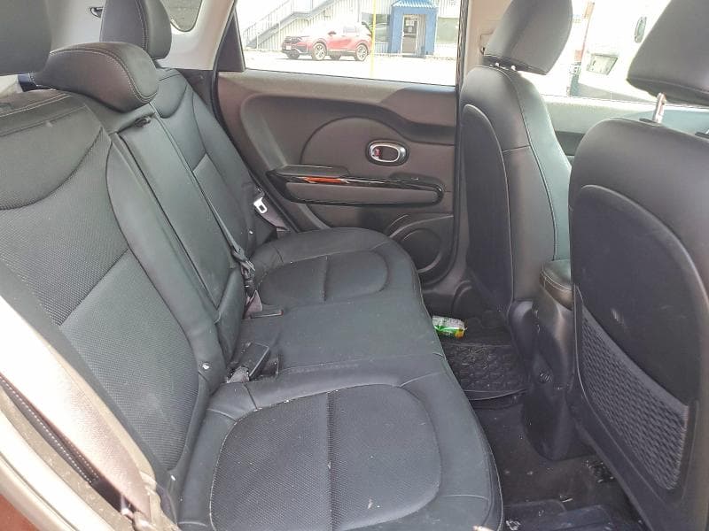 2017 KIA SOUL + 10