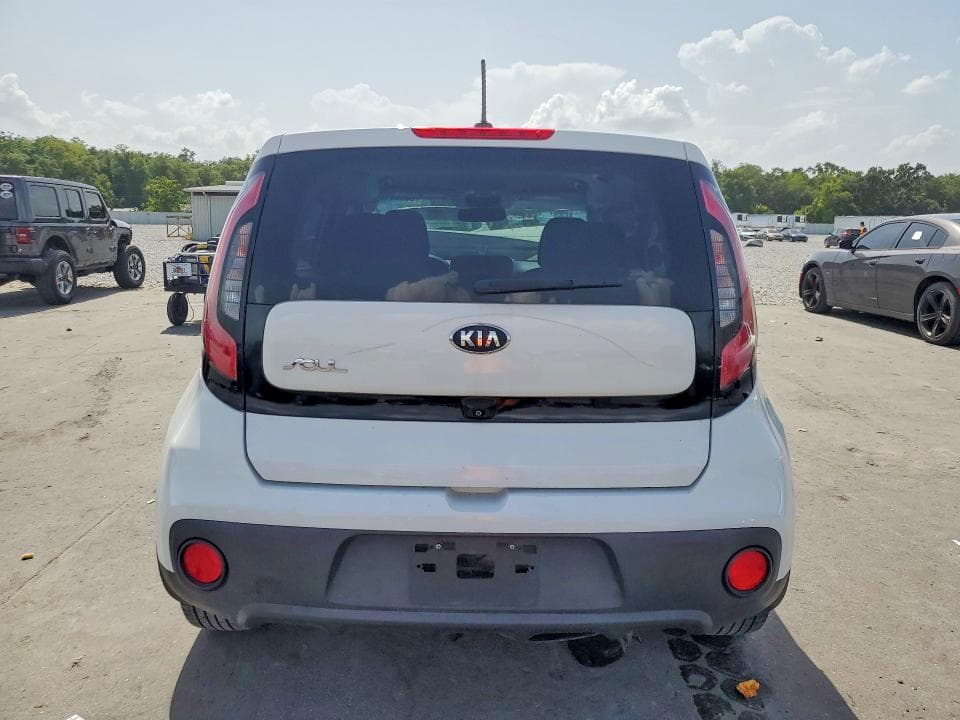 2018 KIA SOUL BASE 6