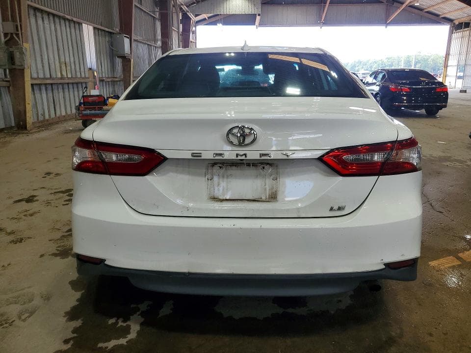 2019 TOYOTA CAMRY LE 6