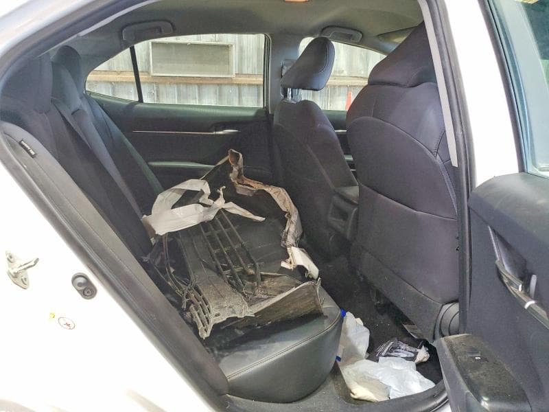 2019 TOYOTA CAMRY LE 10