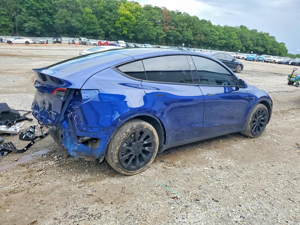 2024 TESLA MODEL Y 3