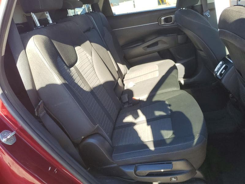2022 KIA SORENTO LX 11
