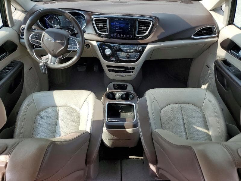 2017 CHRYSLER PACIFICA TOURING L PLUS 8