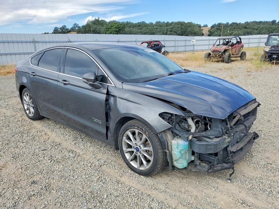 2017 FORD FUSION SE PHEV 4