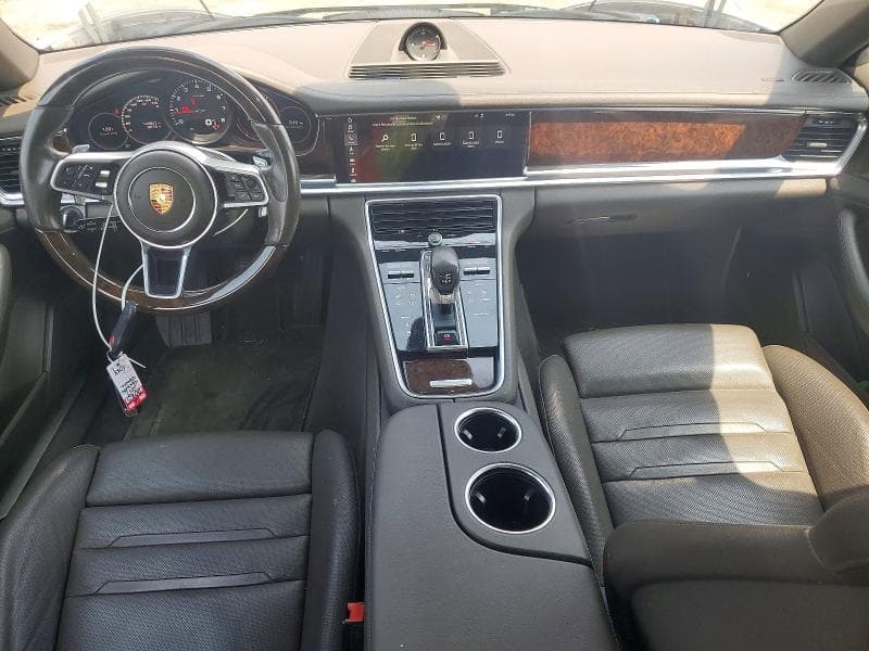 2017 PORSCHE PANAMERA 2 8