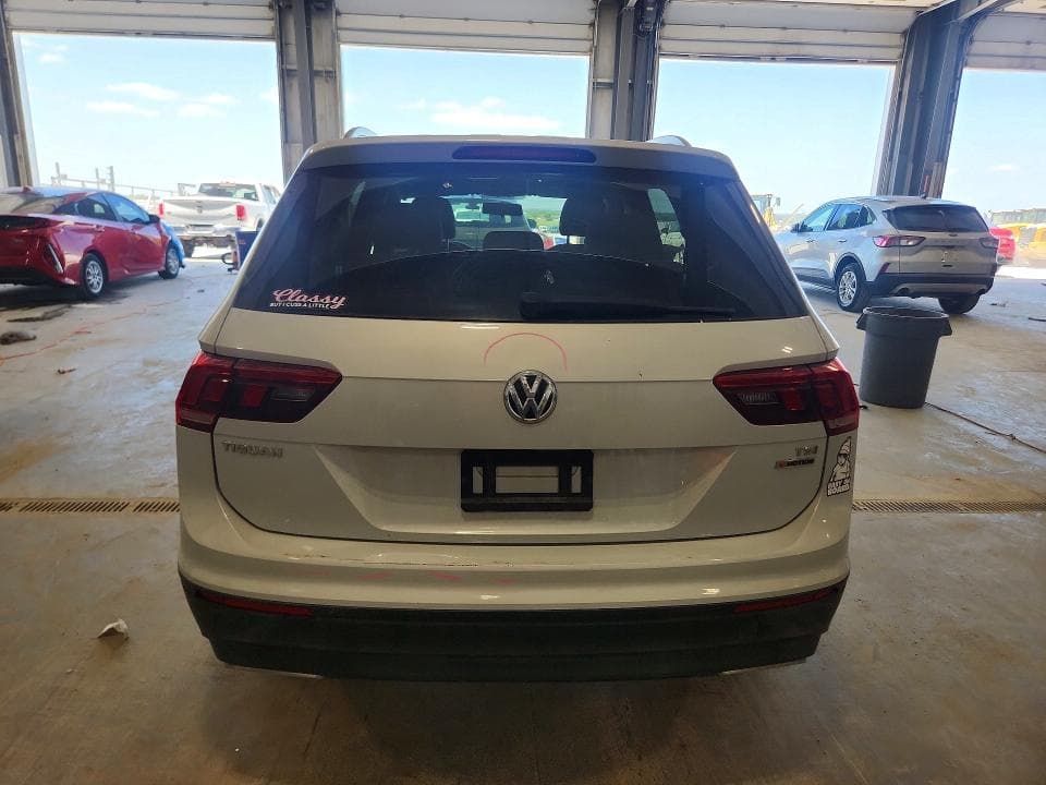 2018 VOLKSWAGEN TIGUAN S 6