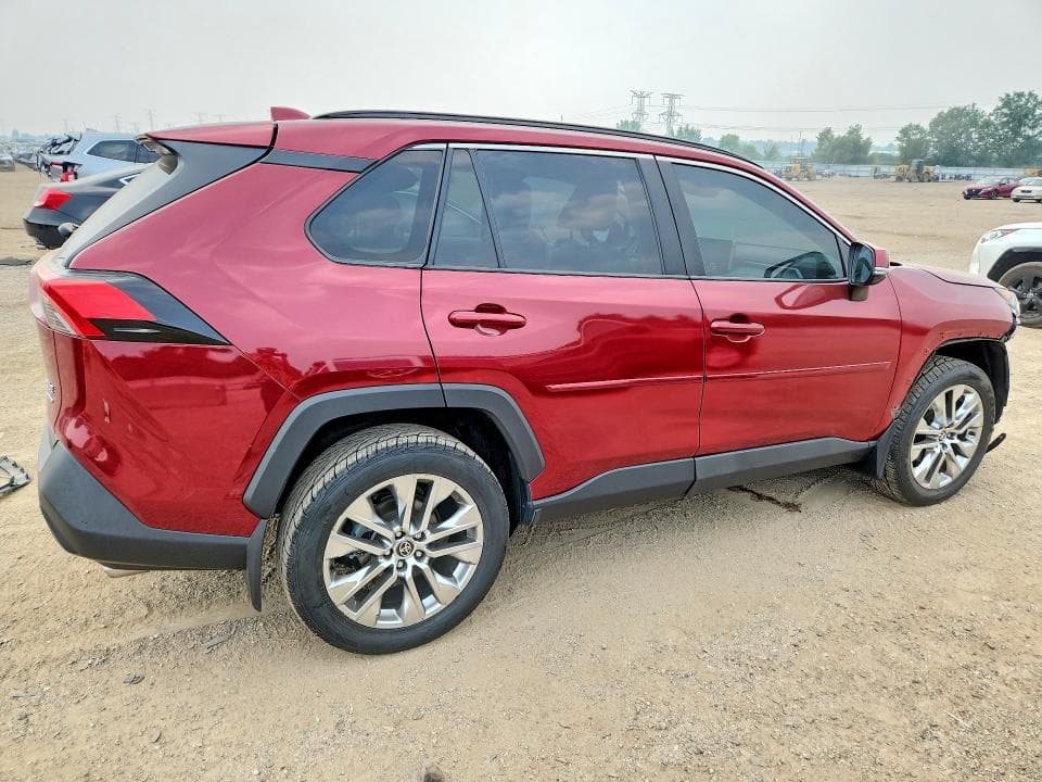 2021 TOYOTA RAV4 XLE PREMIUM 3