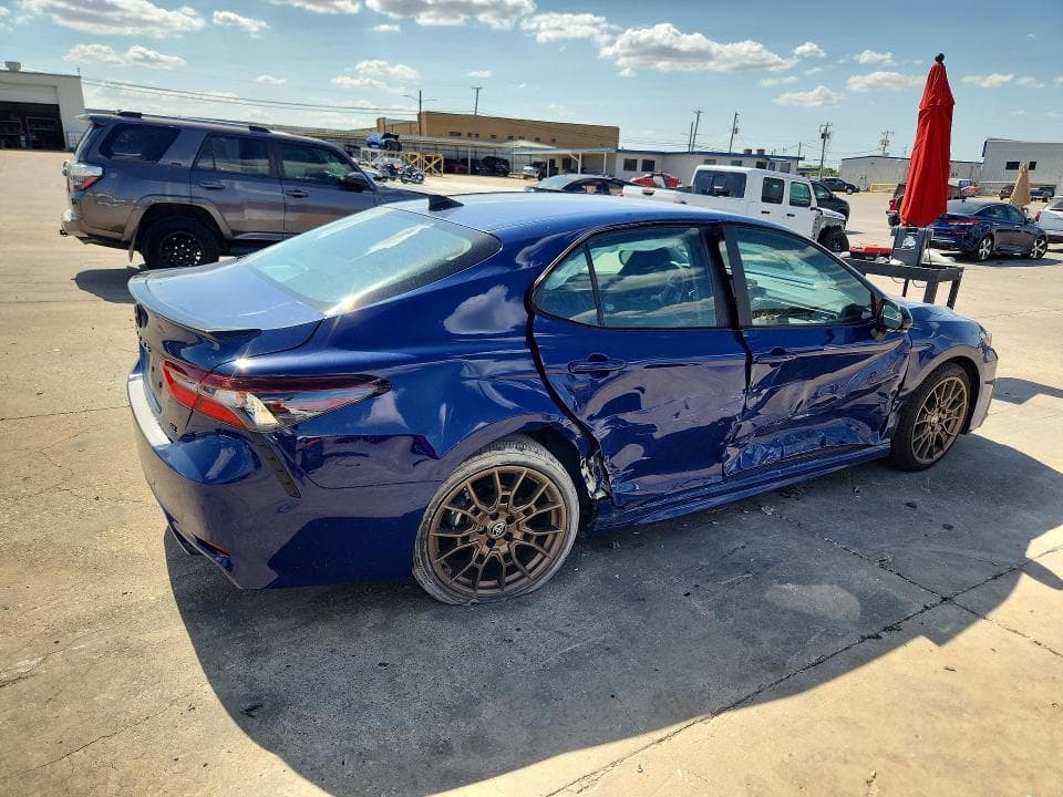 2024 TOYOTA CAMRY HYBRID SE NIGHTSHADE 3