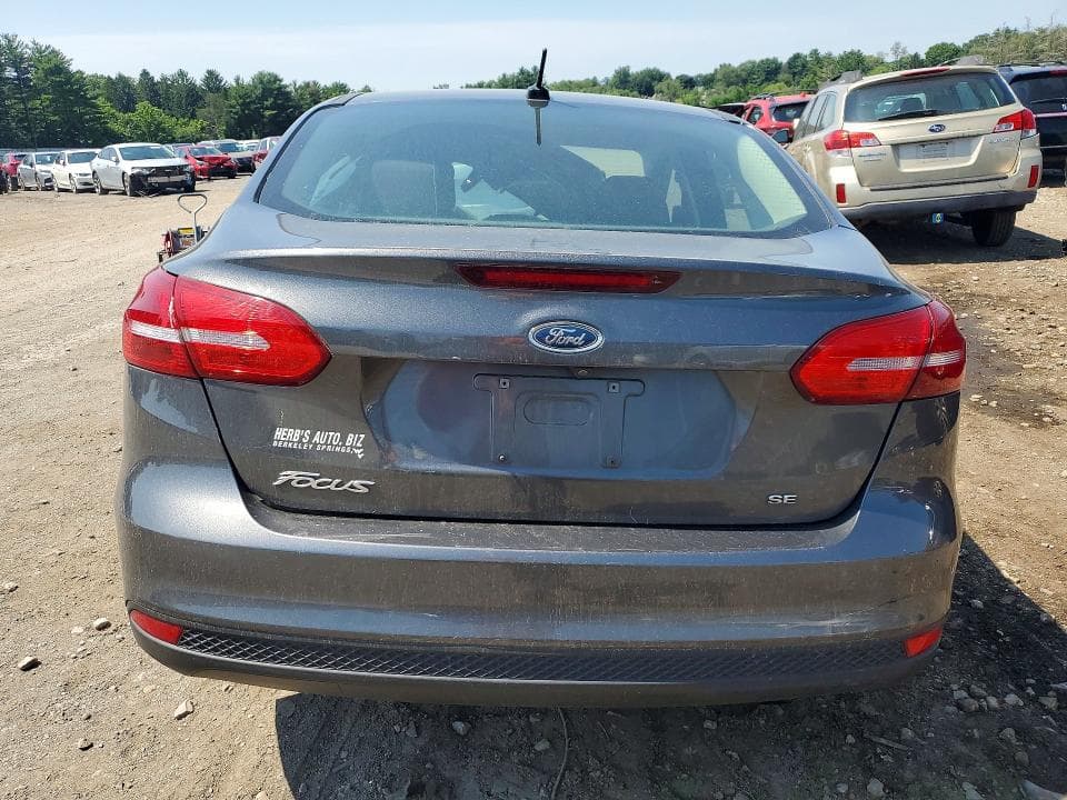2017 FORD FOCUS SE 6
