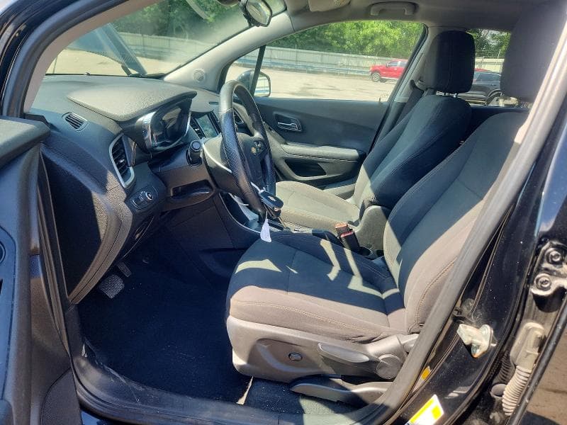 2020 CHEVROLET TRAX LS 7