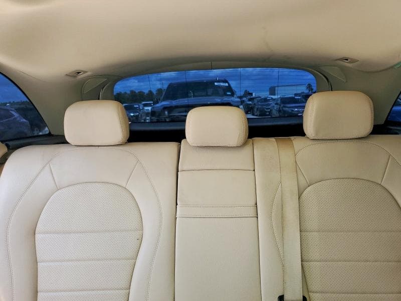 2022 MERCEDES-BENZ GLC 300 300 10