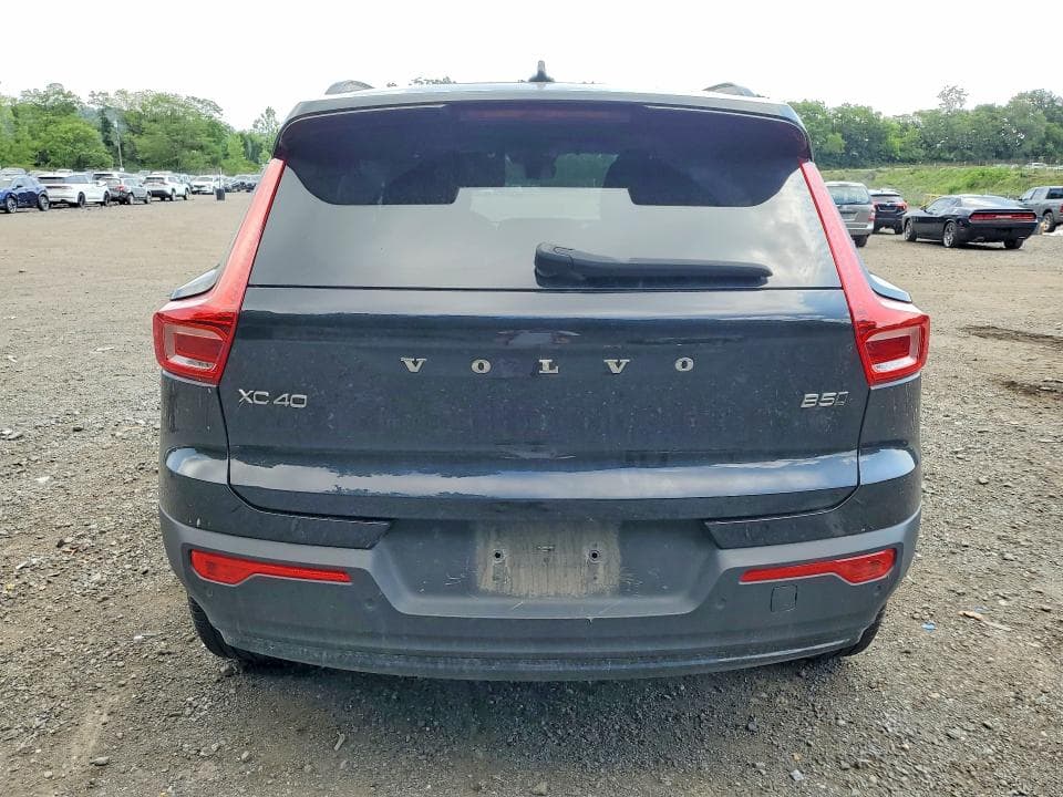 2024 VOLVO XC40 ULTIMATE ULTIMATE 7