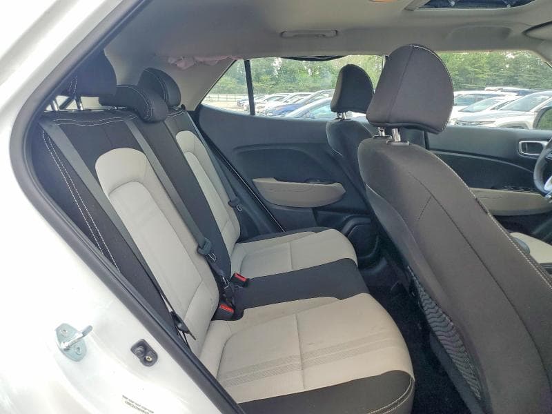 2025 HYUNDAI VENUE SEL 11
