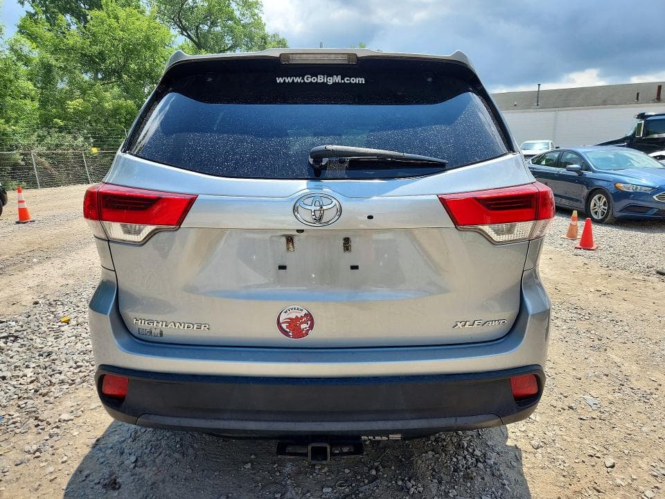 2017 TOYOTA HIGHLANDER XLE 6