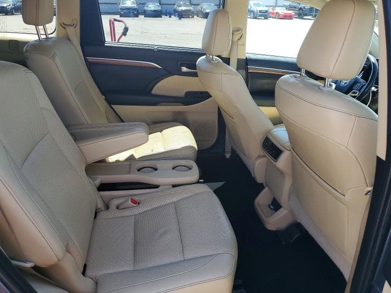 2019 TOYOTA HIGHLANDER HYBRID LIMITED LIMITED 11